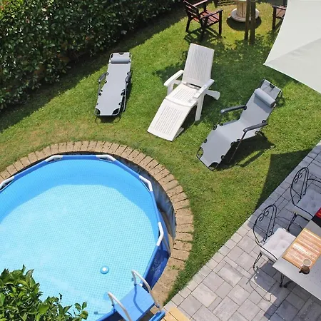 With Above Ground Pool In * Camaiore