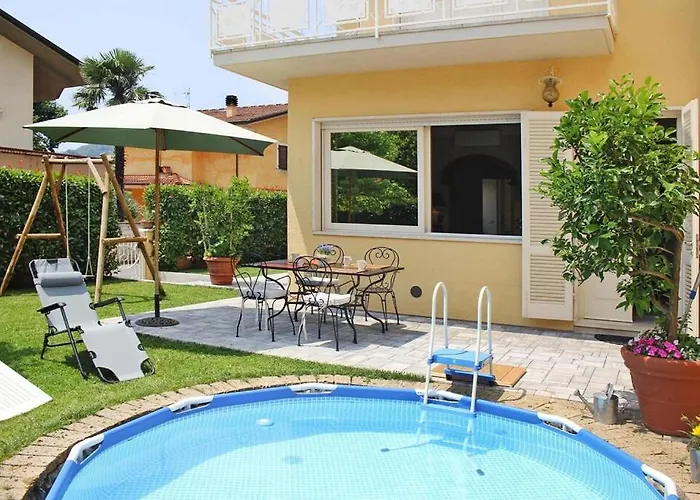 ヴィラ In Near Sandy Beaches